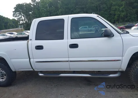2005 GMC Sierra 1500Hd Slt from USA, damaged, VIN 1GTGK13U55F952879
